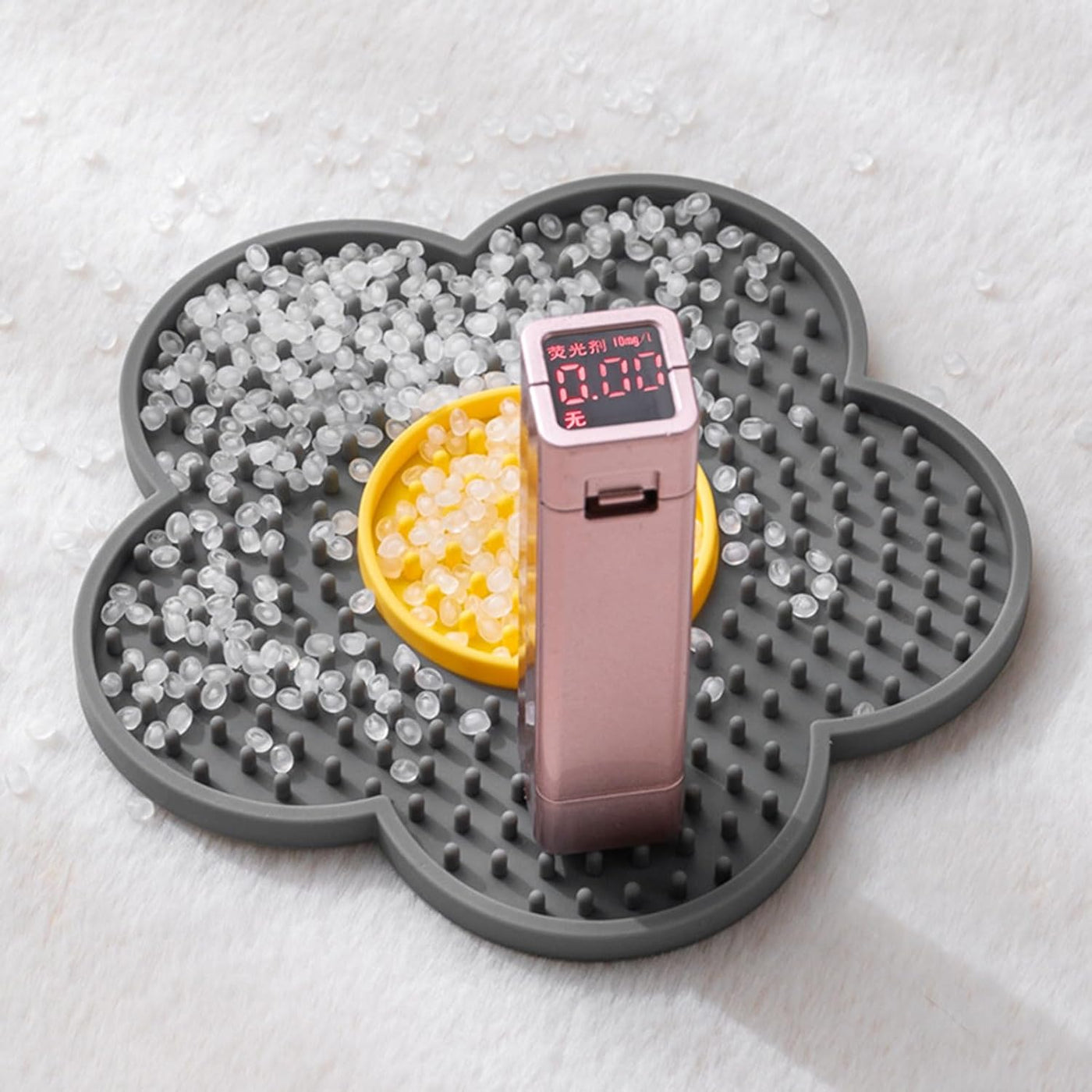 Cats Lick Pad With Suctions Cup Slow Feeders Licking Mat Flower Shape Silicone Pad With Suctions Cup Dog Licking Mat Silicone